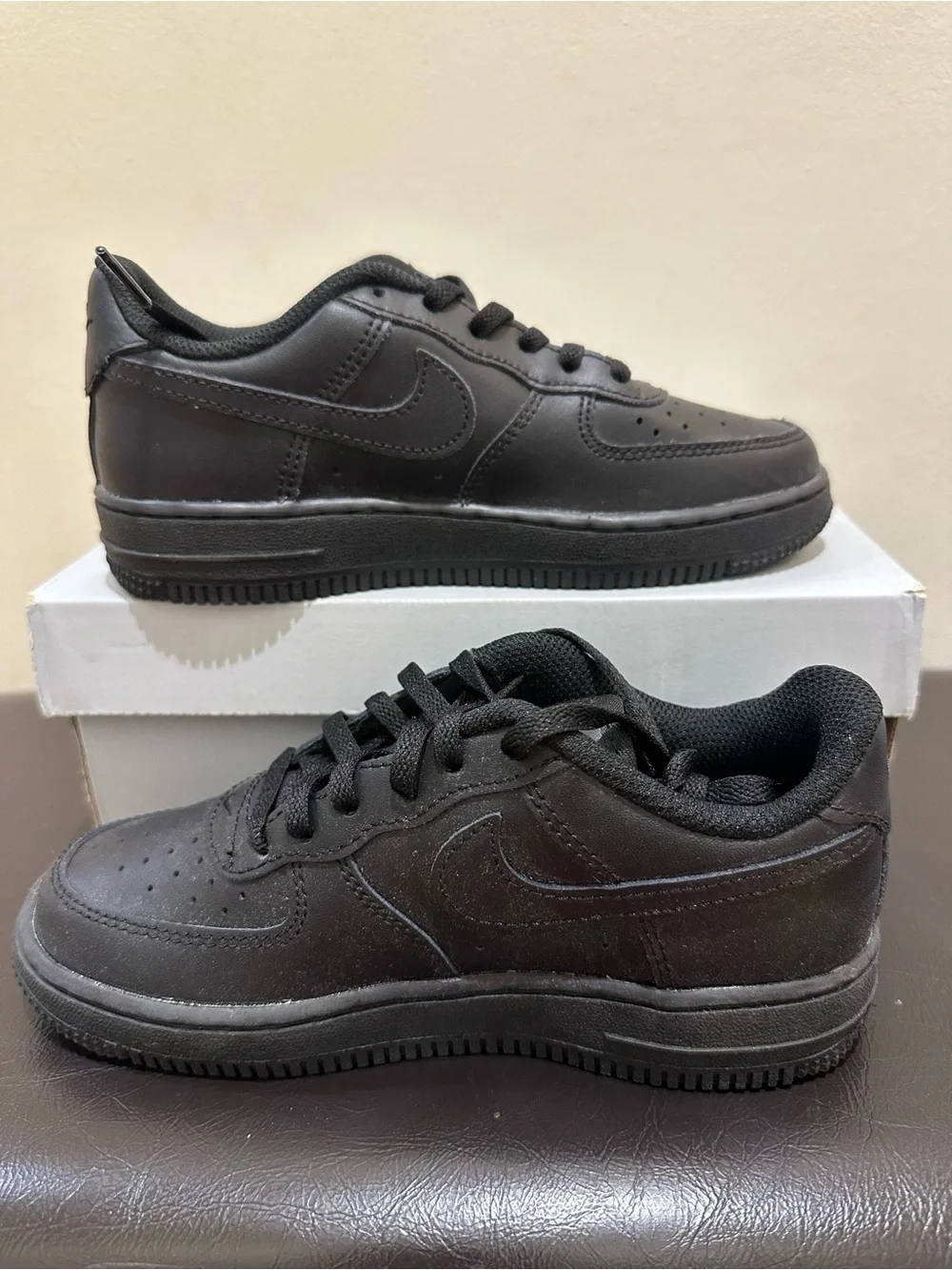 NIB Little Kid PS Nike Air Force 1 Low LE Black Black DH2925-001
